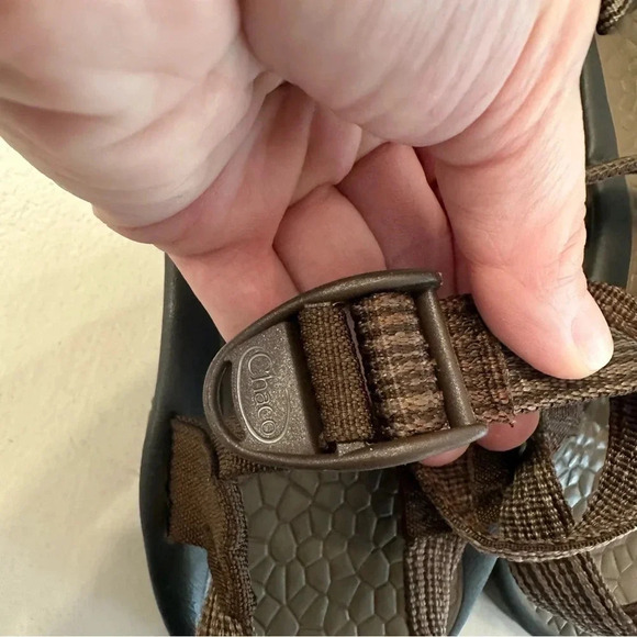 Chaco Mens Brown Eco Tread Non Marking Toe Loop Adjustable Strap Shoes Sz 10 GUC - Picture 5 of 11